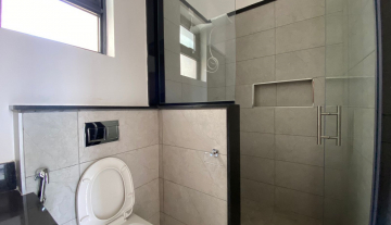 AramisWashroom.jpg